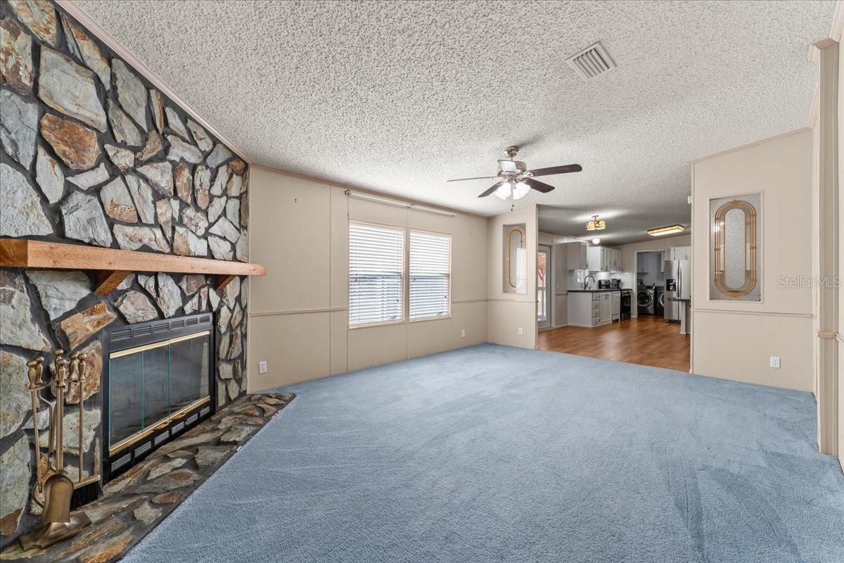 TROPICAL ACRES - Residential