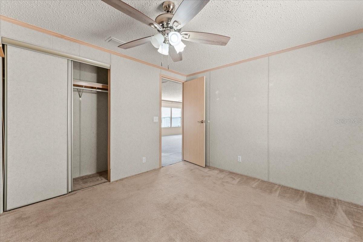 TROPICAL ACRES - Residential