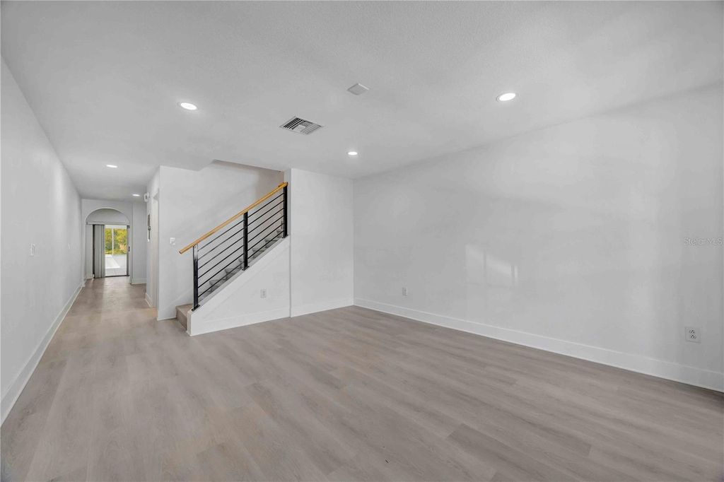 Photo of 727 Kensington Lake Circle, Brandon, FL 33511 (MLS # TB8499409)