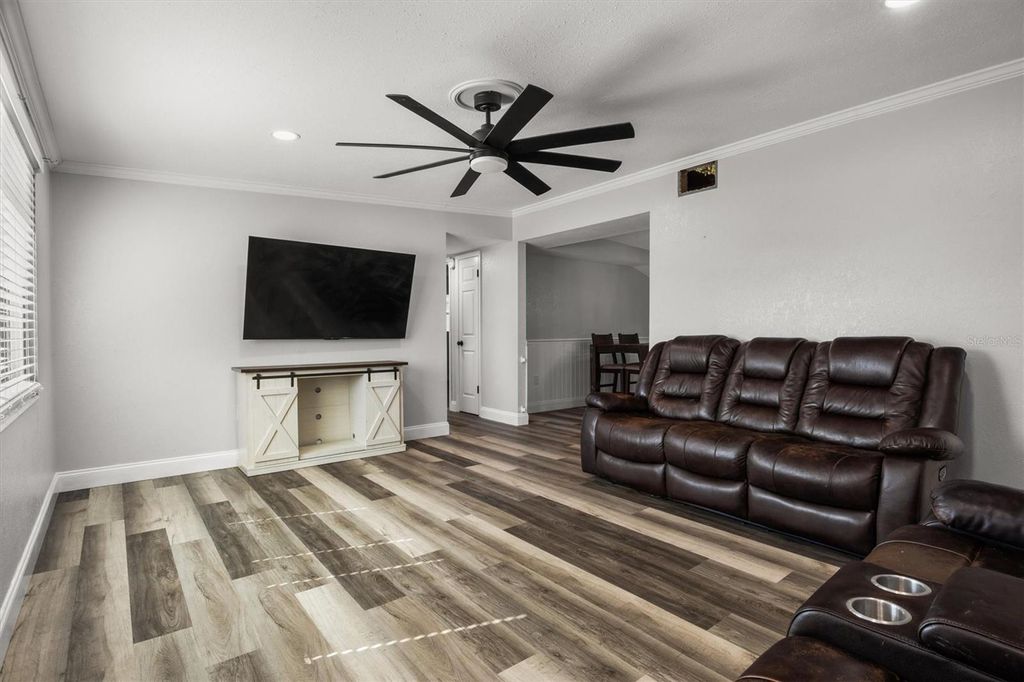 Photo of 5 Twilight Lane, Winter Haven, FL 33884 (MLS # S5143031)