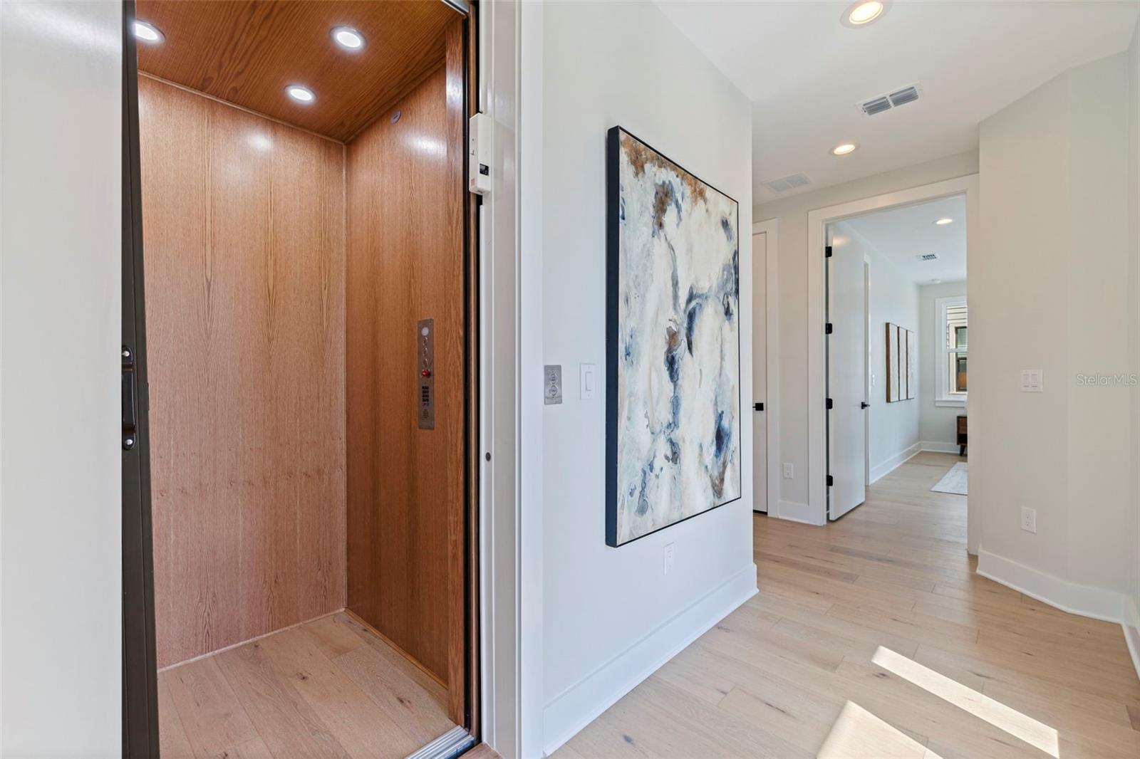 1735 MASSACHUSETTS AVENUE NE