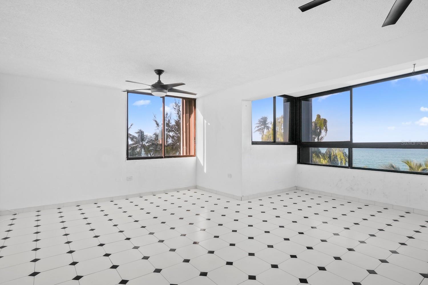 ISLA VERDE - Residential