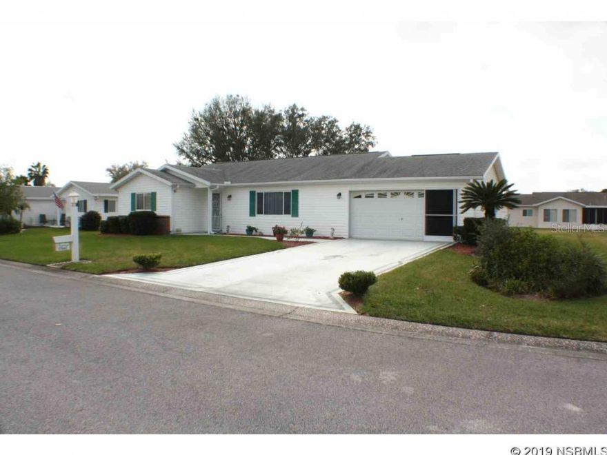 "REDUCED!" BEAUTIFUL PALM MODEL TURN KEY READY FOR RETIREMENT LIVING IN SPRUCE CREEK SOUTH COMMUNITY. THIS 2/2/2 HOME FEATURES LARGE ROOMS, LARGE KITCHEN WITH SKYLIGHT, MASTER HAS GLASS SLIDER LEADING TO FLORIDA ROOM WITH GLASS WINDOWS AND BLINDS FOR PRIVACY. SPACIOUS LIVING ROOM WITH VAULTED CEILING OPENS. COVERED REAR PATIO FOR OUTDOOR ENTERTAINING. CERAMIC TILE KITCHEN AND BATHS, LAMINATE IN LIVING AREAS. COMMUNITY OFFERS LOTS OF ACTIVITIES LIKE SWIMMING POOL, TENNIS, PICKLE BALL, EXERCISE ROOM, AND MORE. THERE'S ALSO GOLF AND DINING AVAILABLE INSIDE THE COMMUNITY. CLOSE TO SHOPPING CENTERS AND RESTAURANTS. HURRY, WON'T LAST LONG. ;Water: City