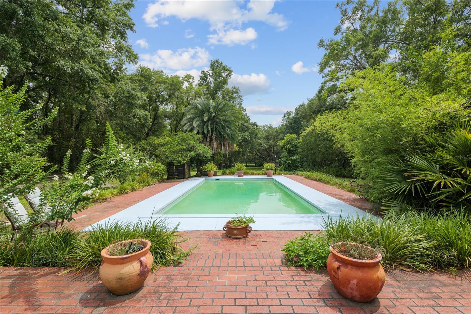 ROLLING MEADOWS - Residential
