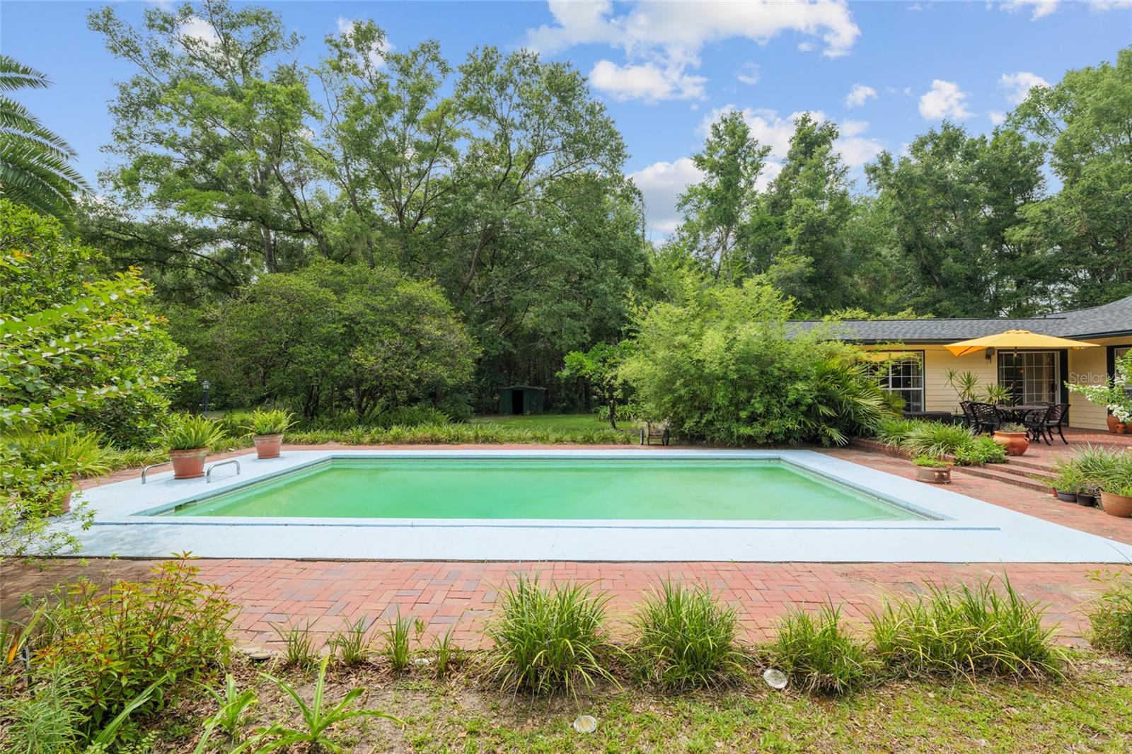 ROLLING MEADOWS - Residential