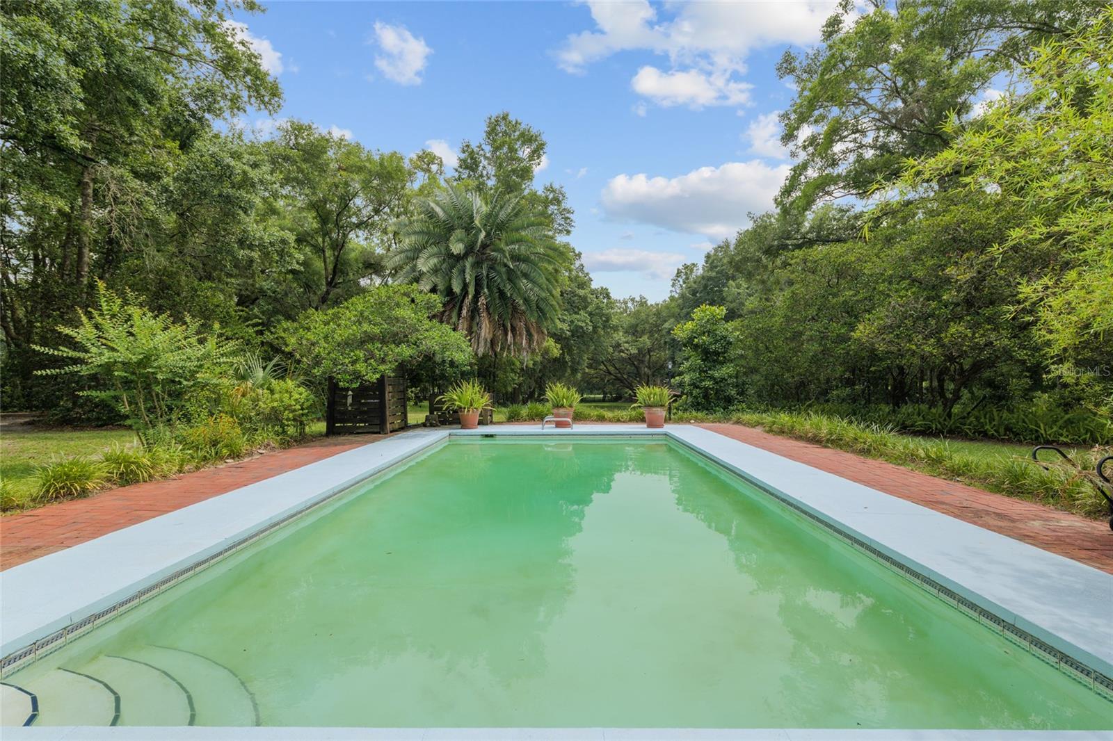 ROLLING MEADOWS - Residential