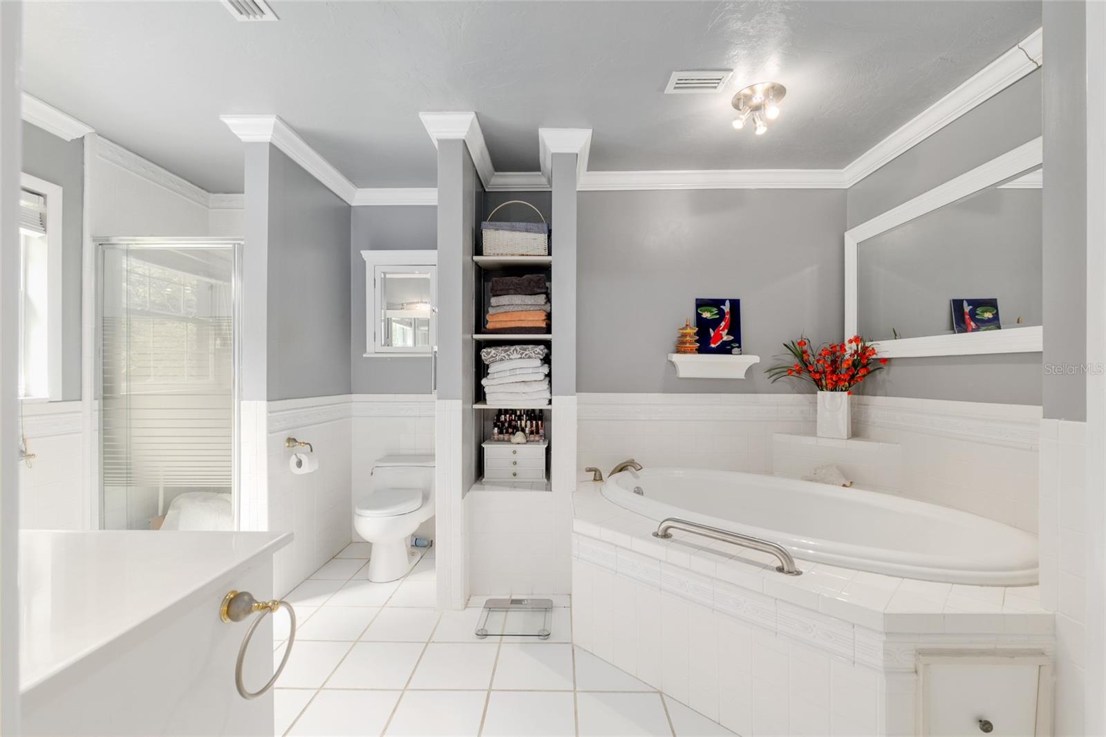 ROLLING MEADOWS - Residential