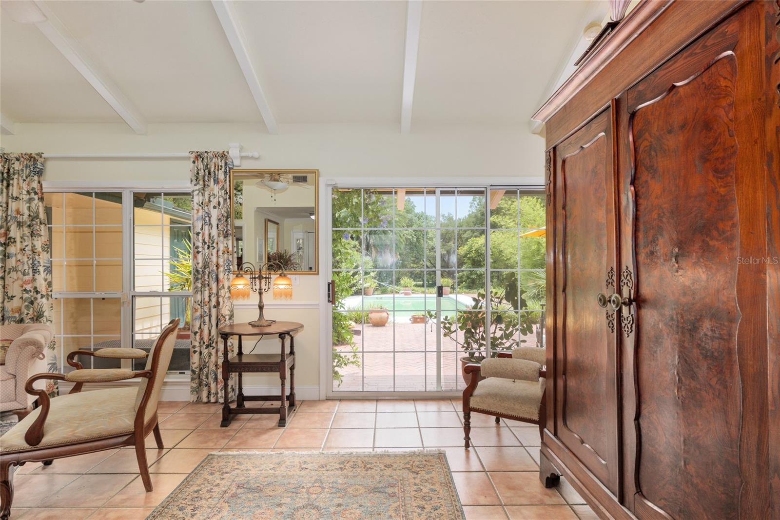 ROLLING MEADOWS - Residential