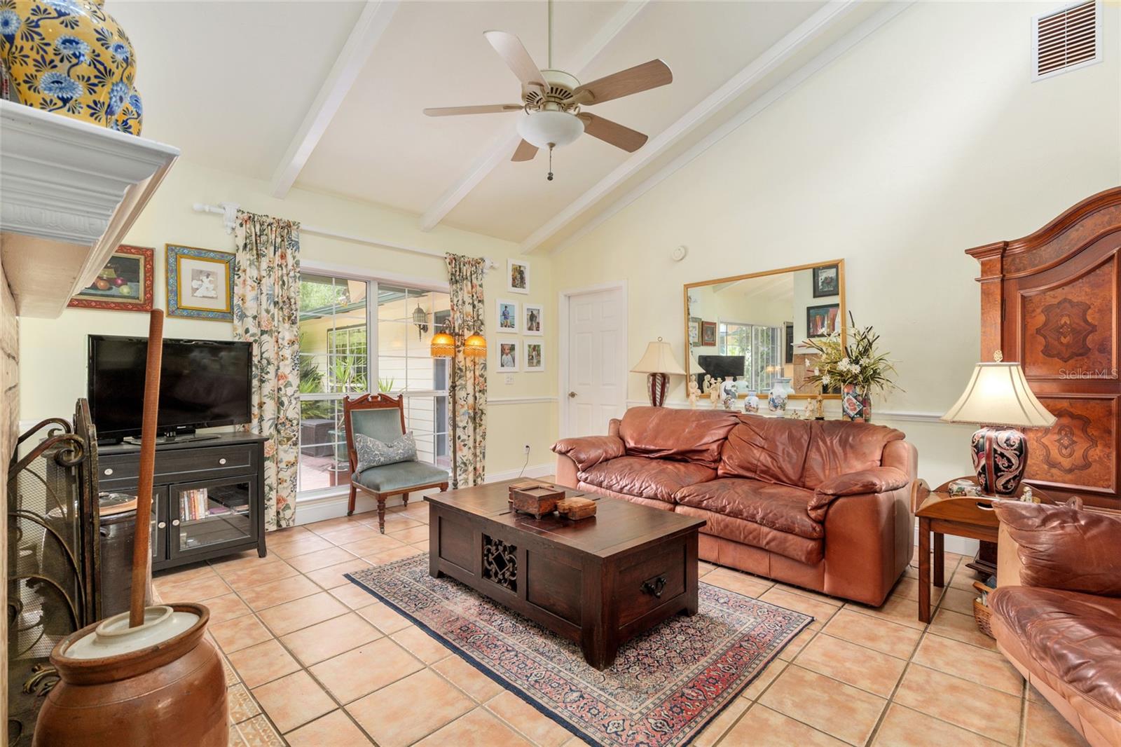 ROLLING MEADOWS - Residential