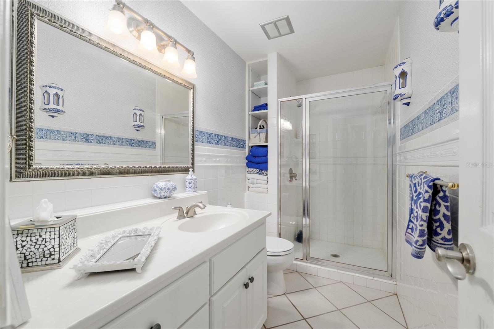 ROLLING MEADOWS - Residential