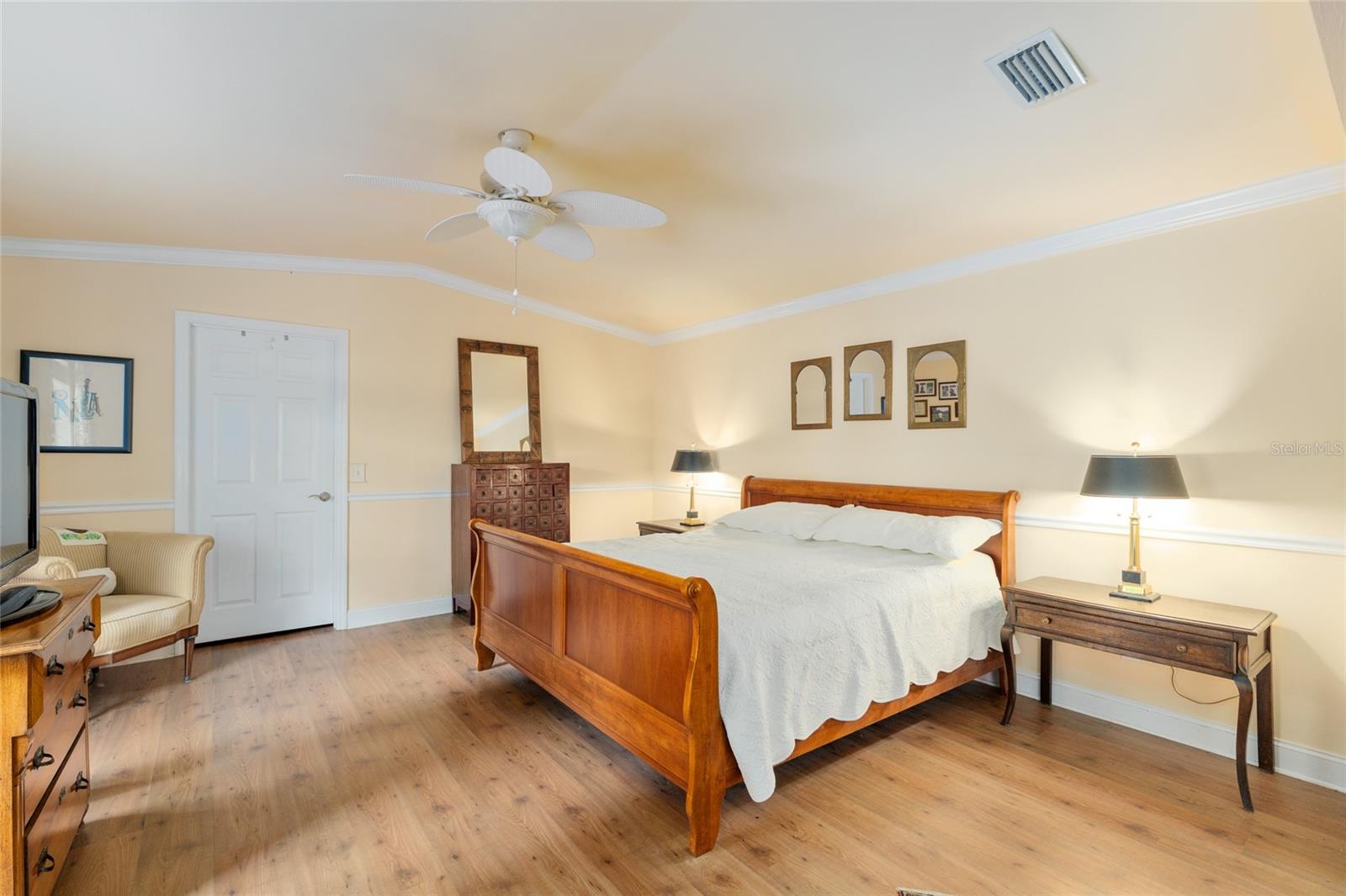 ROLLING MEADOWS - Residential