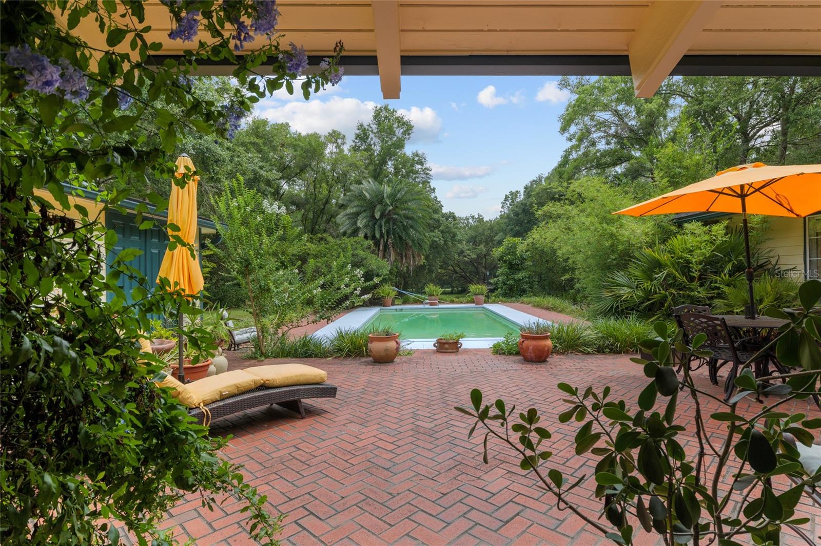 ROLLING MEADOWS - Residential