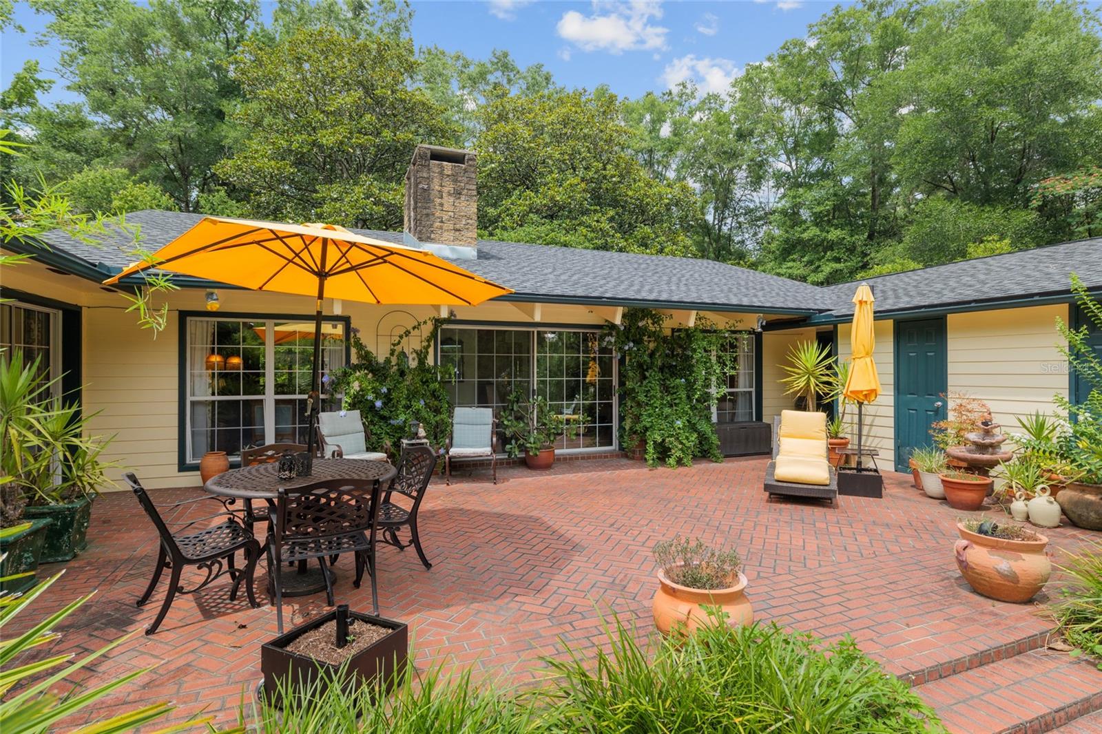 ROLLING MEADOWS - Residential