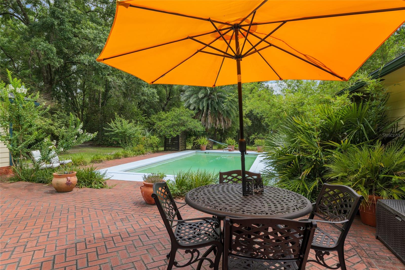 ROLLING MEADOWS - Residential