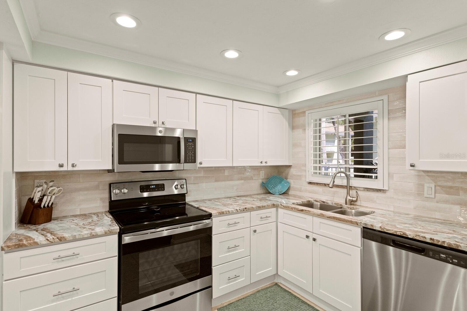 NAUTILUS OF HOLMES BEACH - Residential