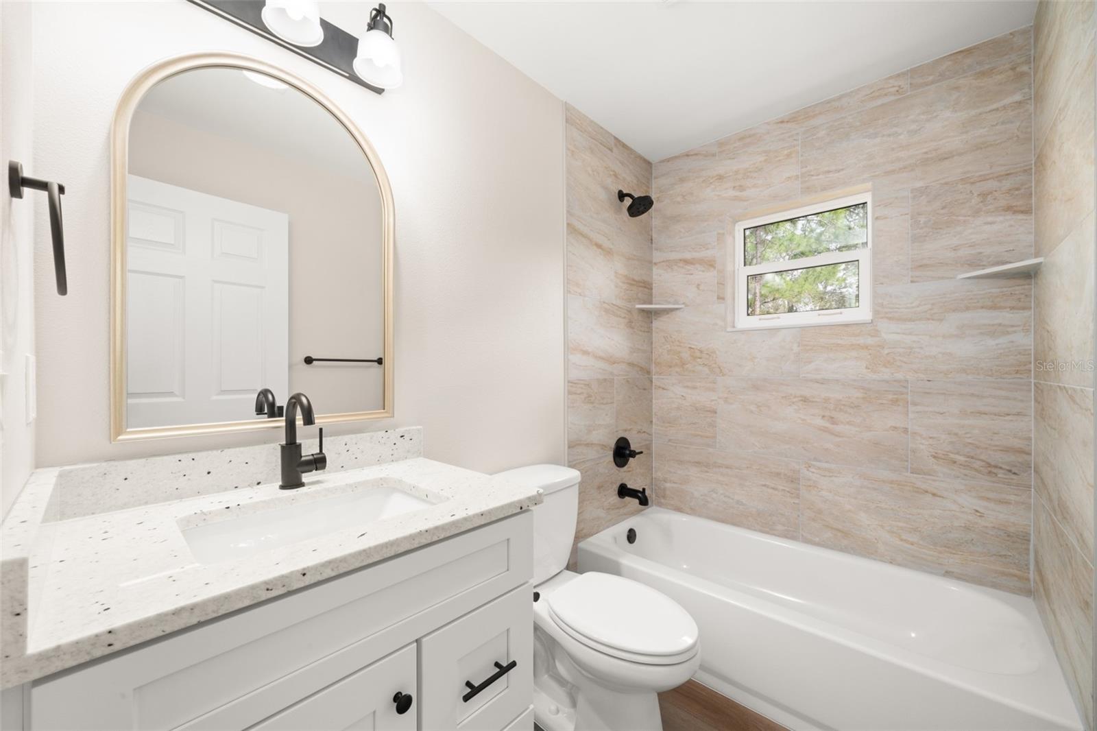 SEBRING COUNTRY ESTATE SEC 03 - Residential