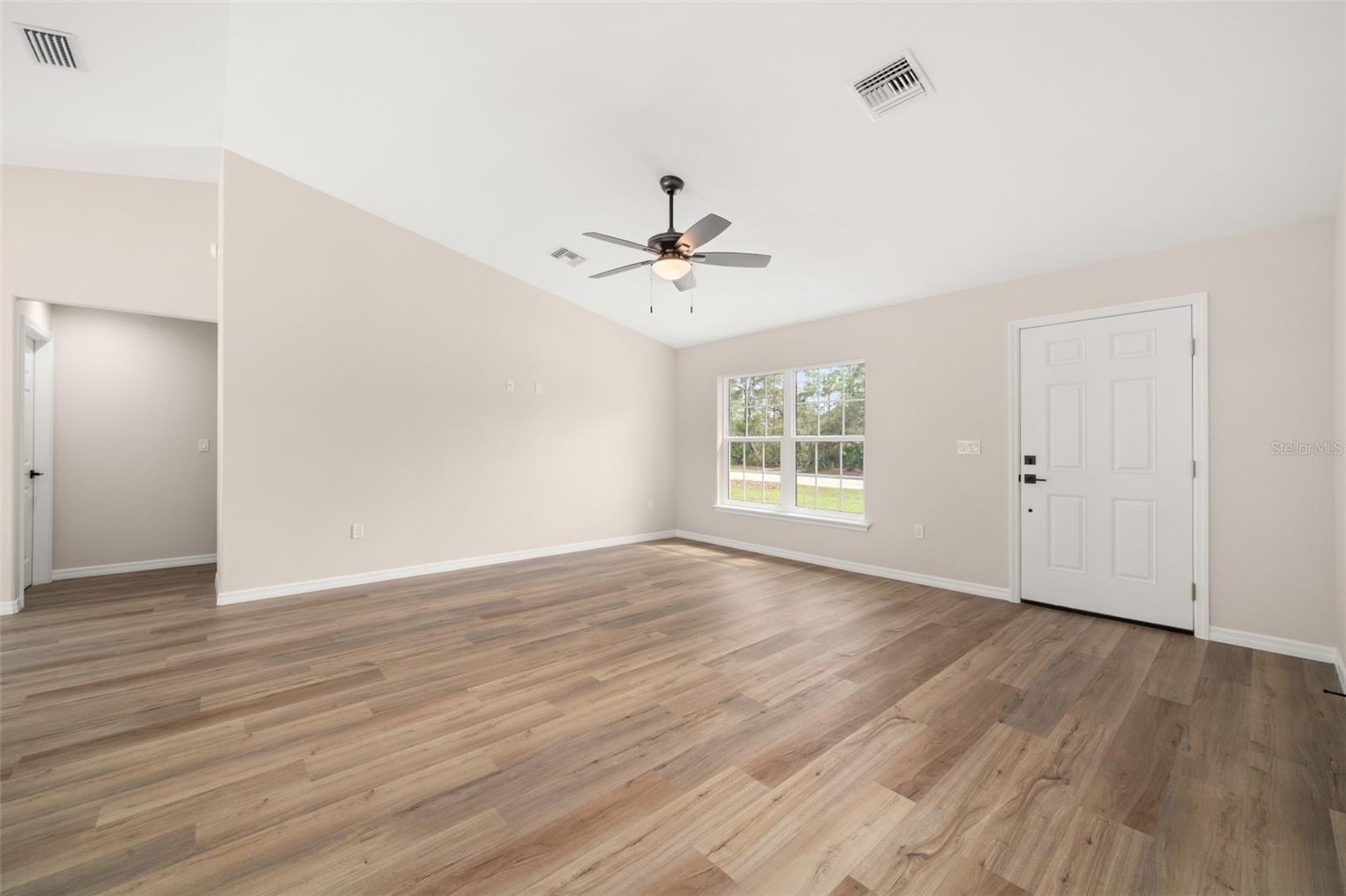 SEBRING COUNTRY ESTATE SEC 03 - Residential