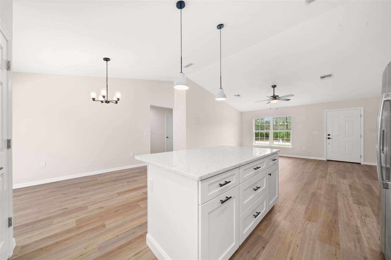 SEBRING COUNTRY ESTATE SEC 03 - Residential