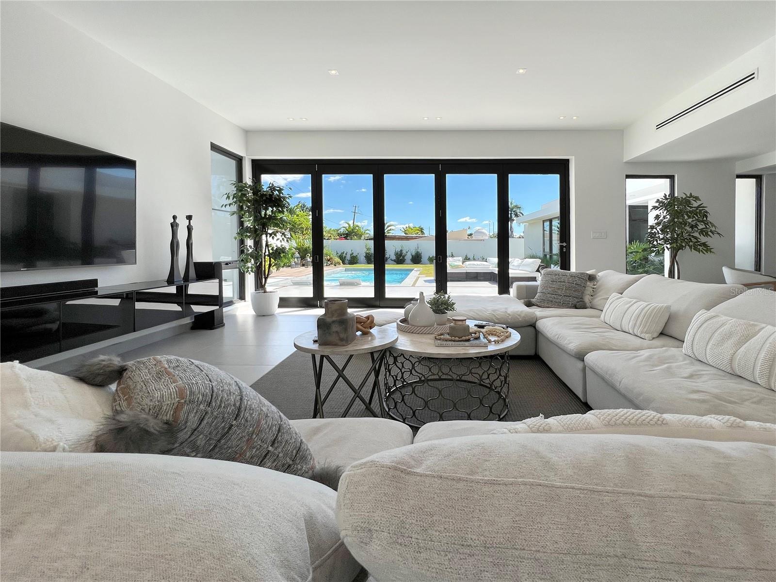 SAN FRANCISCO - Residential