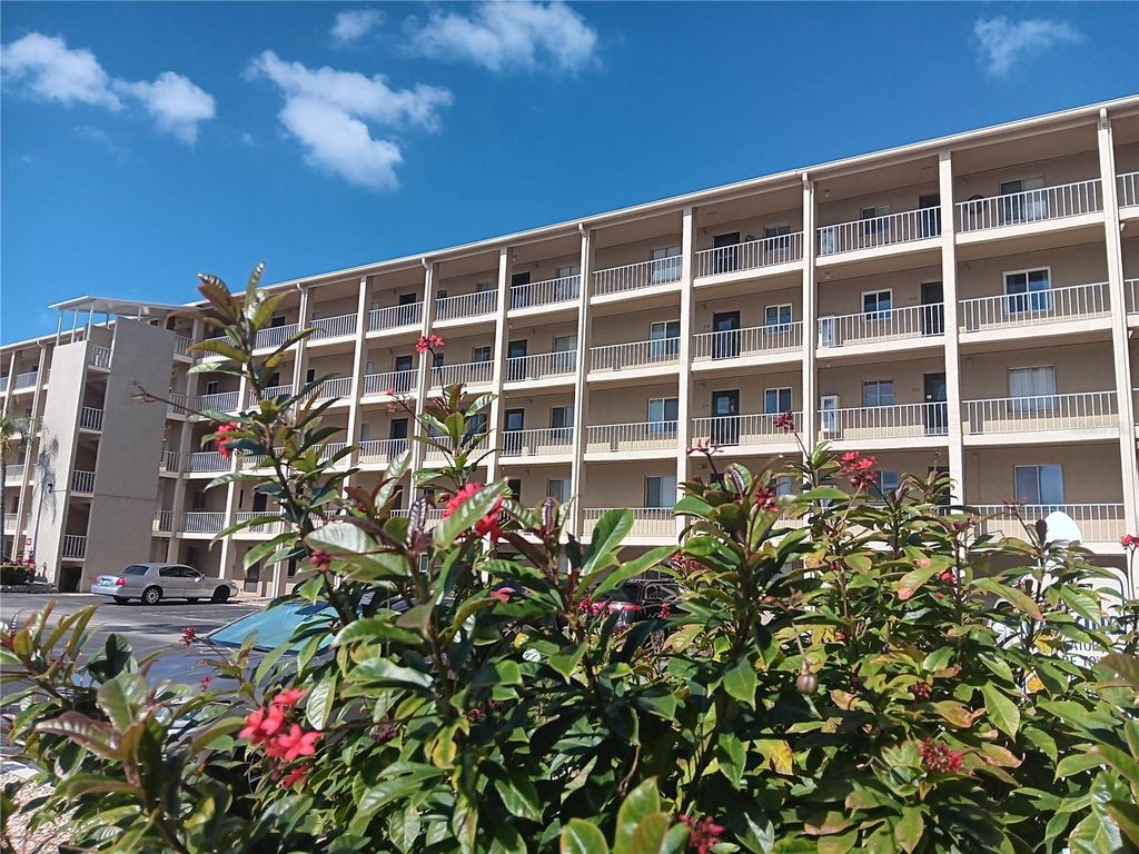 Photo of 3774 Lake Bayshore Drive #k518, Bradenton, FL 34205 (MLS # A4677941)