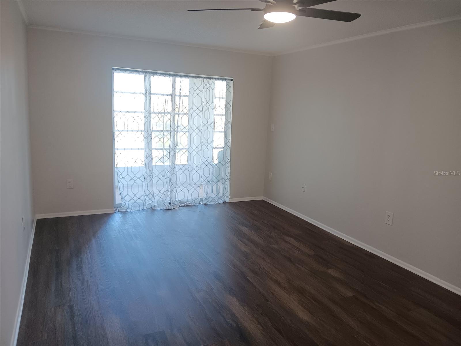 BAYSHORE ON THE LAKE APTS II SEC 3 - Residential