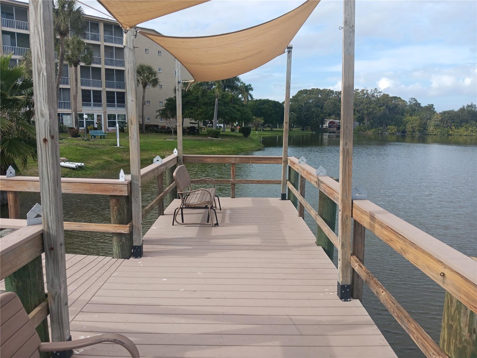 BAYSHORE ON THE LAKE APTS II SEC 3 - Residential