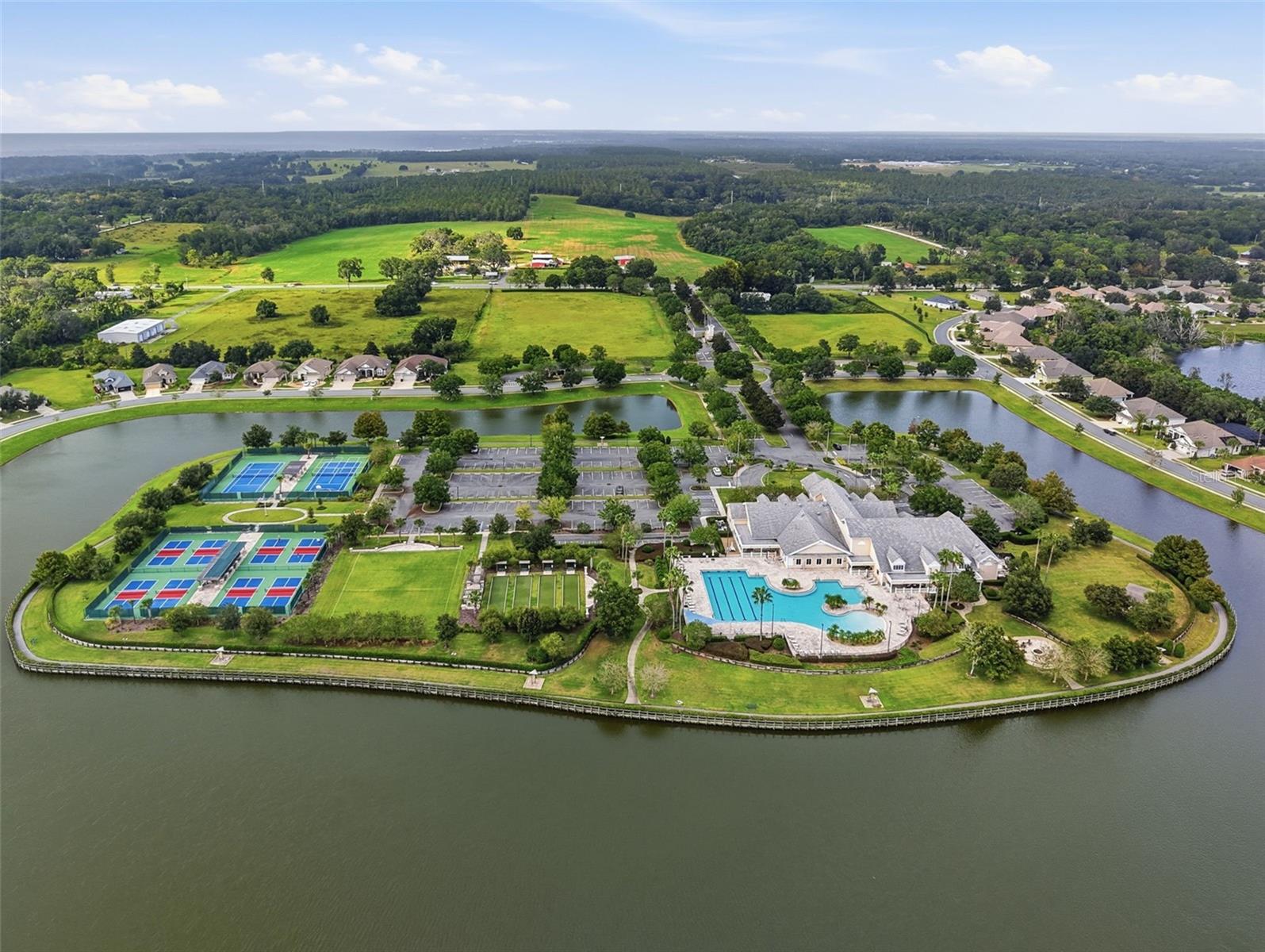 LAKES OF MOUNT DORA PHASE 4B - Residential