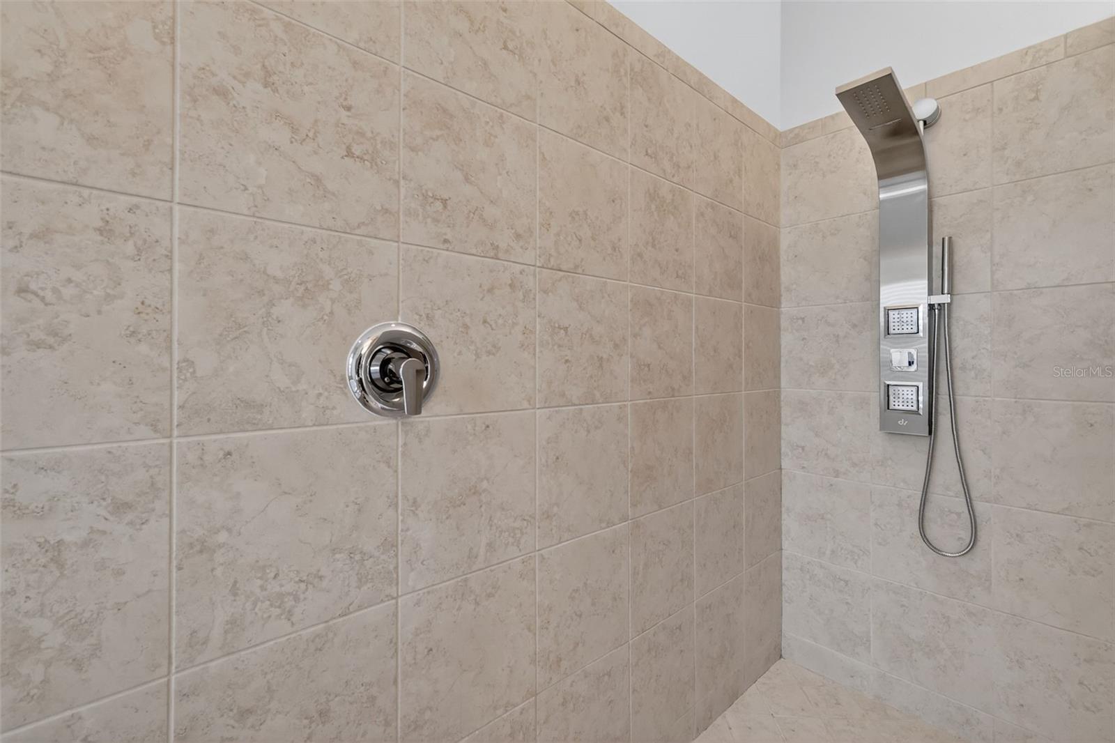 LAKES OF MOUNT DORA PHASE 4B - Residential