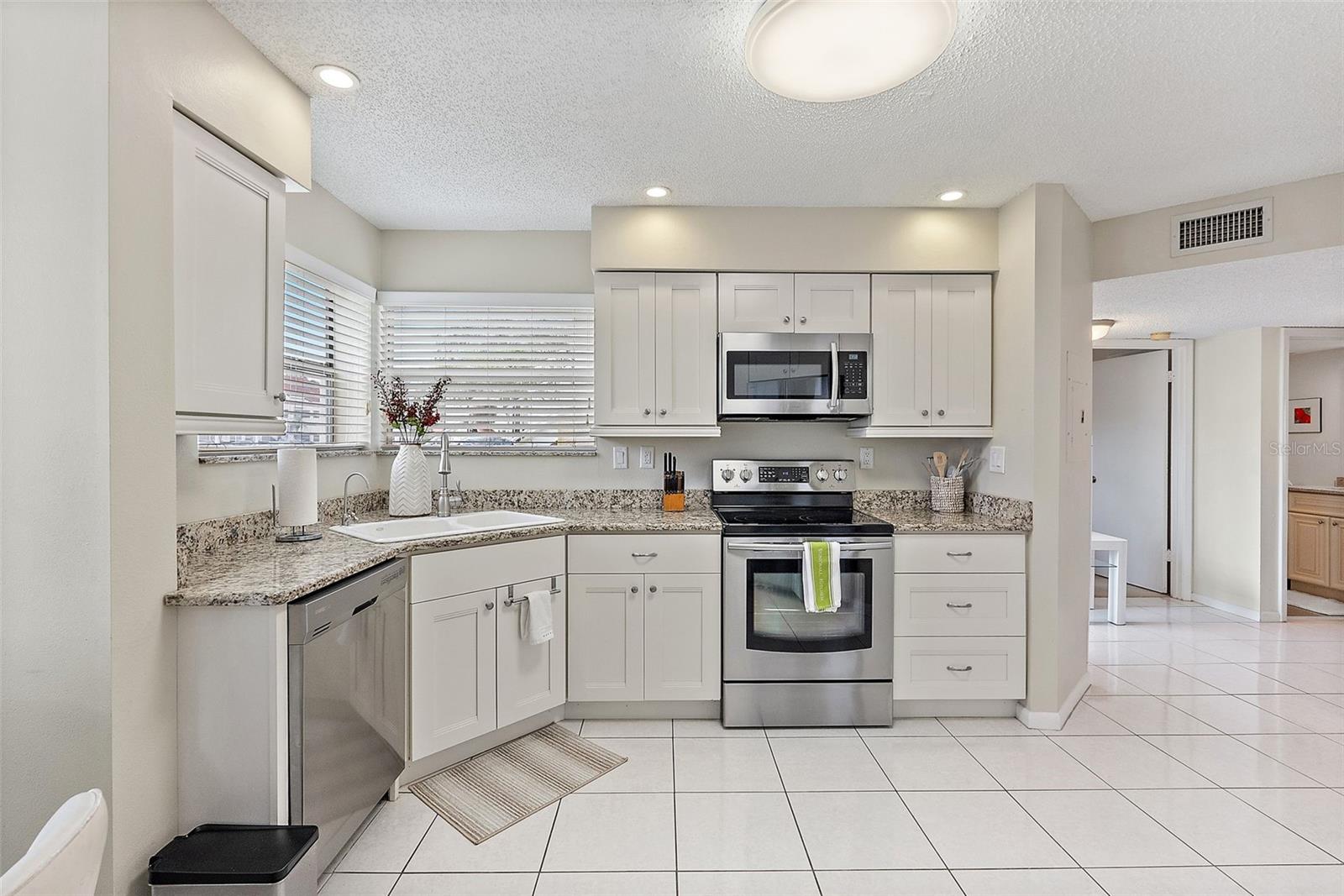 VISTA VERDE UNIT II - Residential