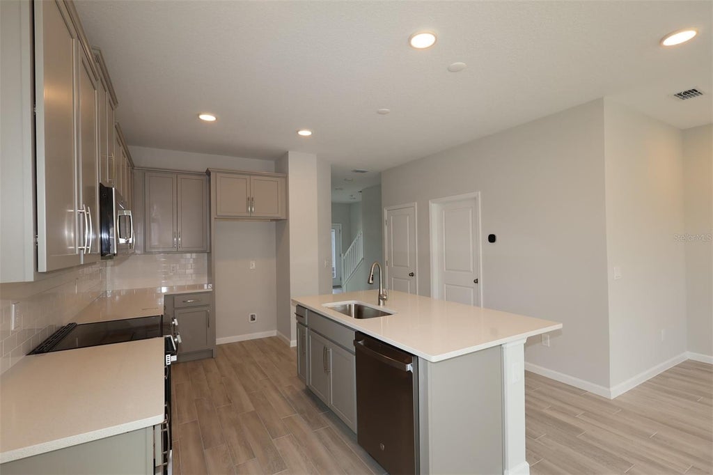 Photo of 1405 Hyde Street, Saint Cloud, FL 34771 (MLS # O6439056)