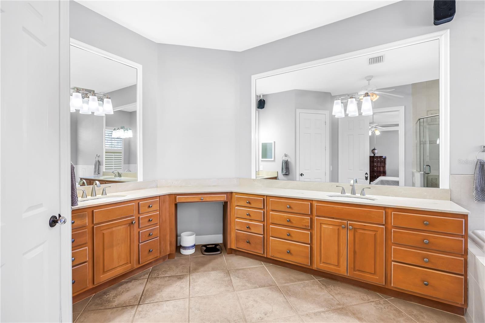 SNELL ISLE BRIGHTBAY - Residential