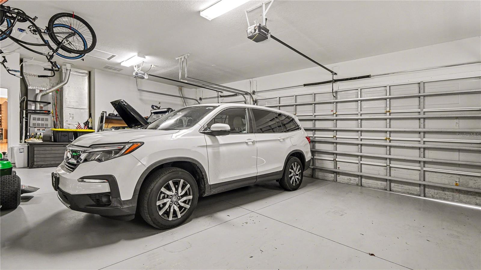 MAGNOLIA MANOR - Residential