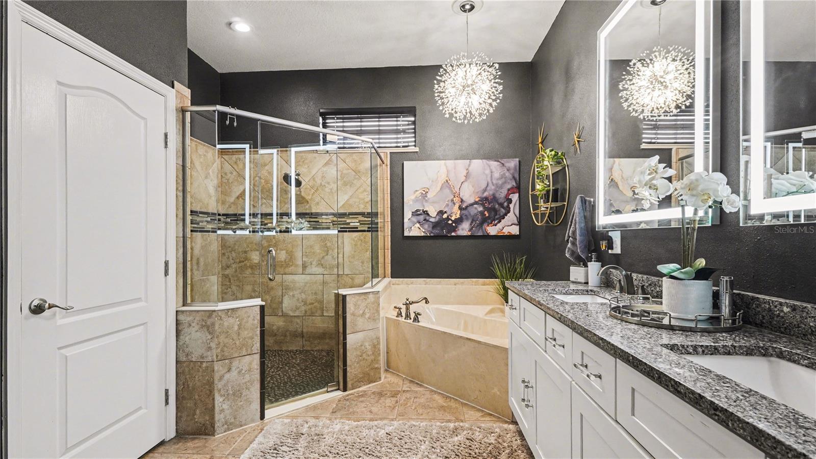 MAGNOLIA MANOR - Residential