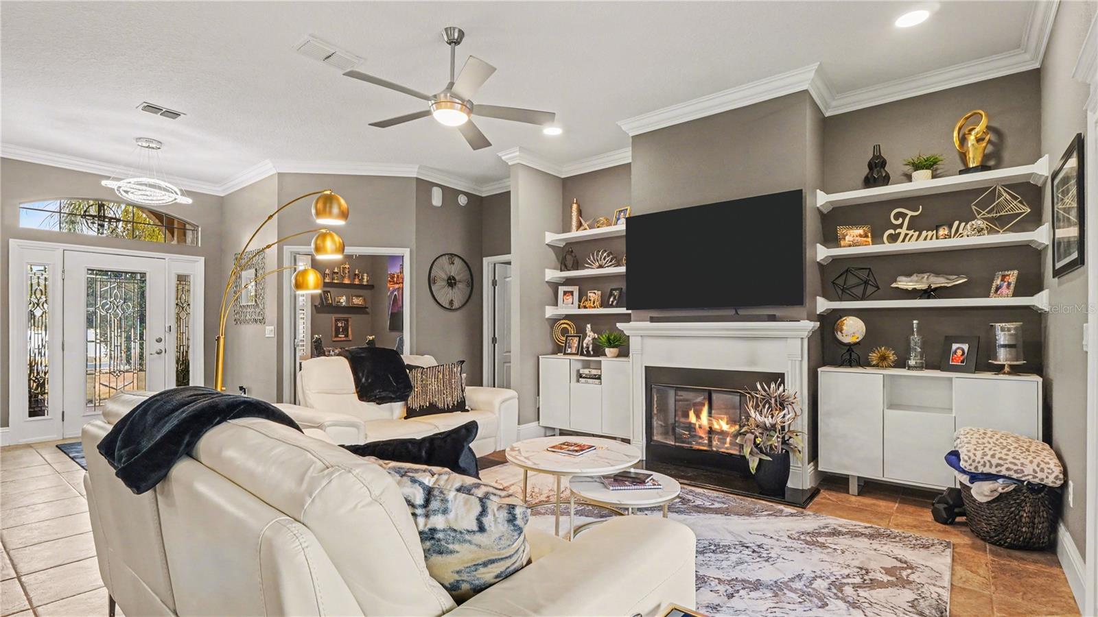 MAGNOLIA MANOR - Residential