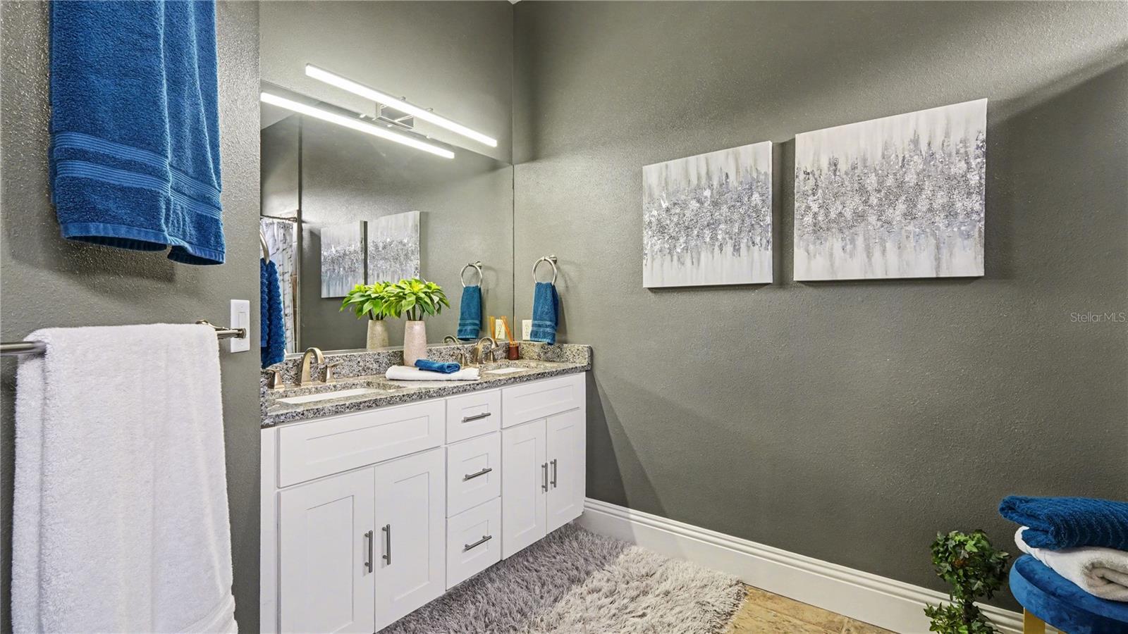 MAGNOLIA MANOR - Residential