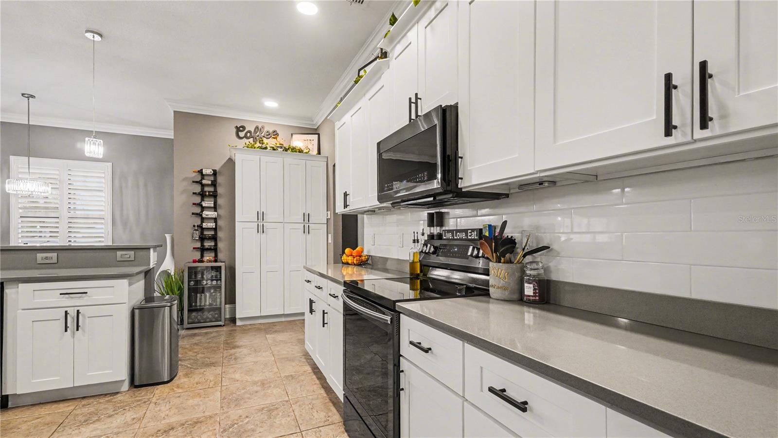 MAGNOLIA MANOR - Residential