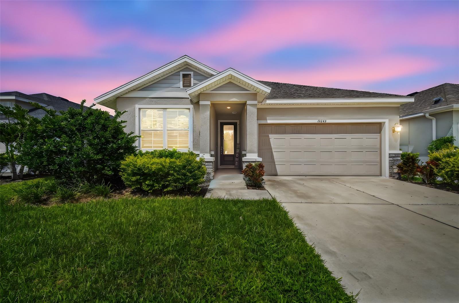? Beautiful 3-Bedroom David Weekley Home in Asturia! ?
You won’t want to miss this stunning single-story CRESTVIEW home by David Weekley Homes, located in the highly sought-after Asturia community. Featuring 3 bedrooms, 2 baths, and a spacious 2-car garage, this home blends modern design with everyday comfort.
The open-concept floor plan is ideal for entertaining or relaxing evenings at home, complete with a split-bedroom layout and a large family room filled with natural light. The chef’s dream kitchen boasts a massive quartz island with seating, a large single-panel sink, and plenty of prep and storage space.
Unwind in your private Owner’s retreat, featuring a spa-like super shower for the ultimate relaxation.
Asturia is a beautiful and centrally located community, offering the perfect balance of convenience and lifestyle amenities. With its parks, trails, and welcoming atmosphere, there’s something for everyone here.
Don’t wait—schedule your showing today and fall in love with this home and community!