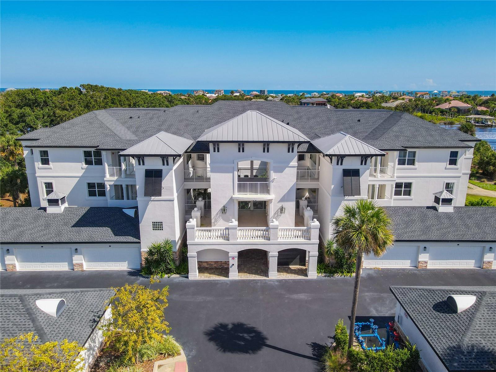 455 RIVERFRONT DRIVE A303