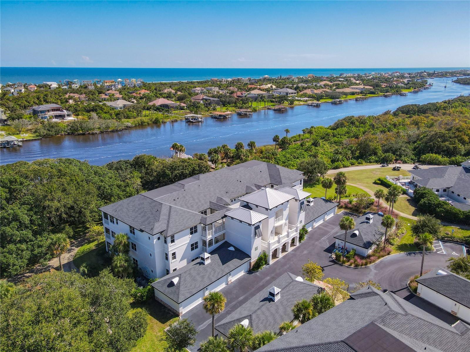 GRAND VISTA - Residential