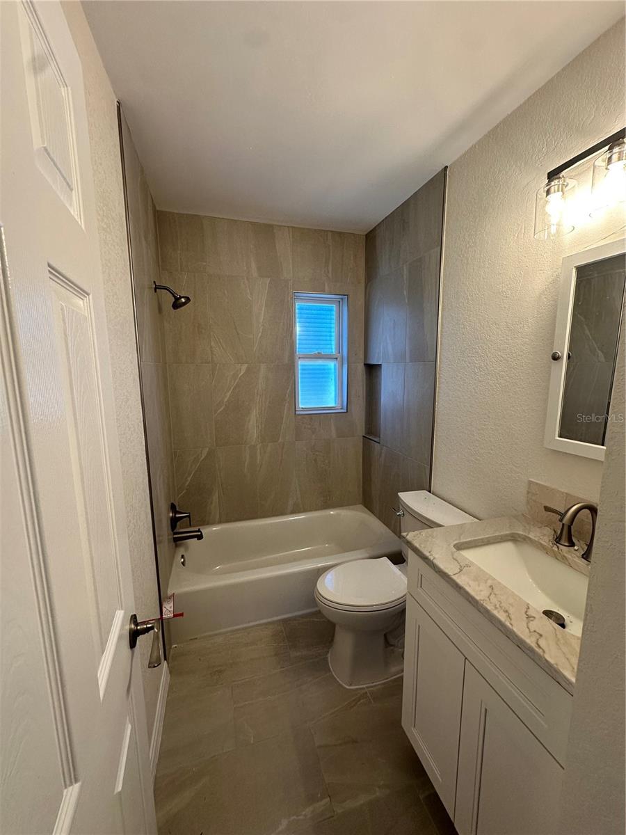 NORTH MADEIRA SHORES - Residential Lease