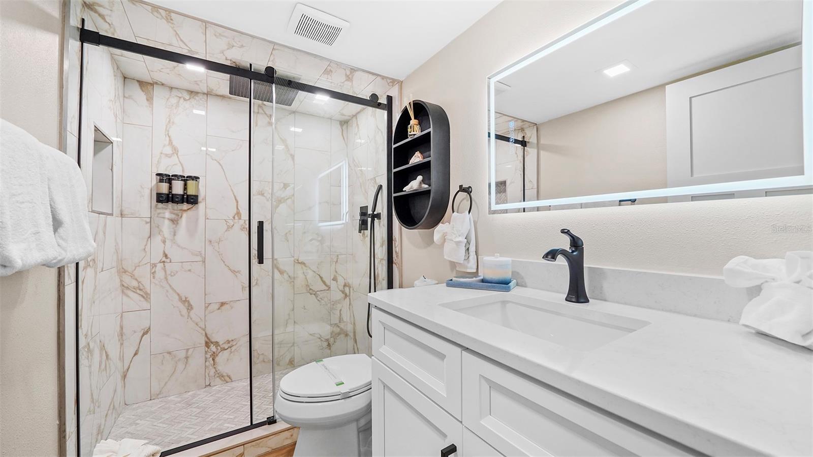 COCONUTS - Residential