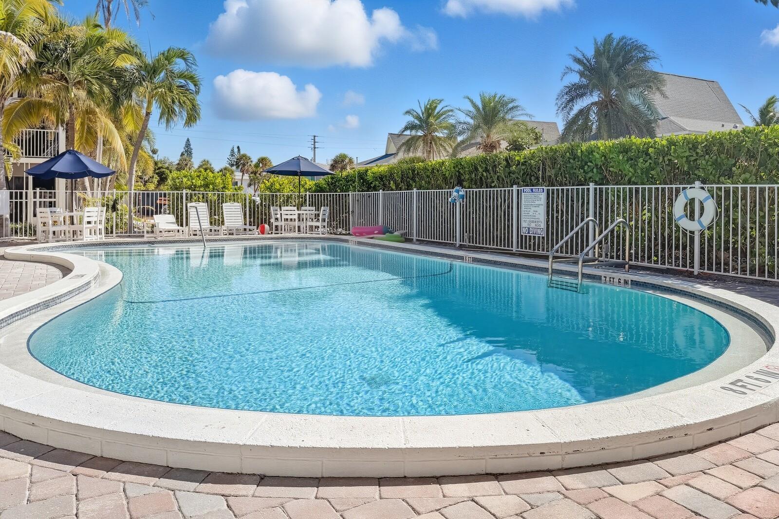 COCONUTS - Residential