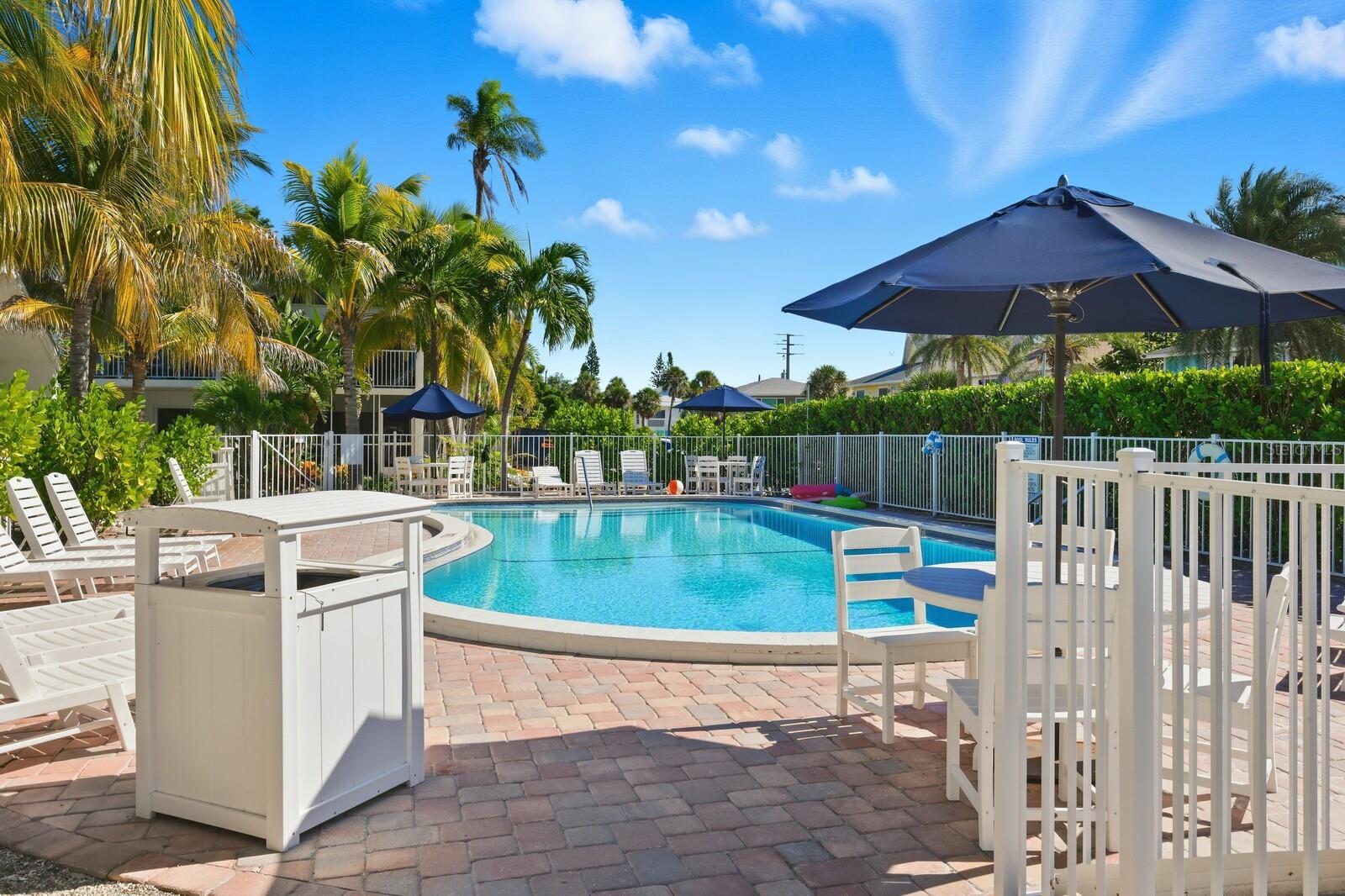 COCONUTS - Residential