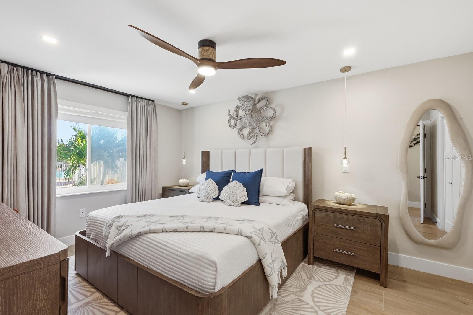 COCONUTS - Residential