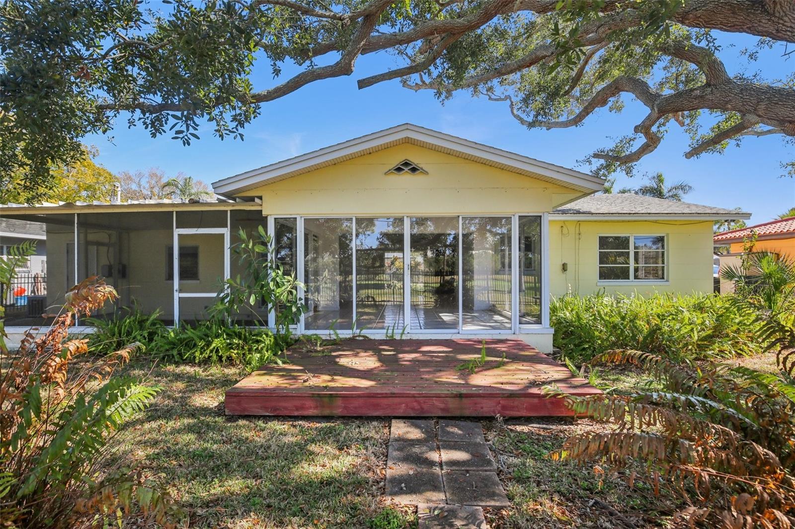 PASADENA GOLF CLUB ESTATES SEC 1 - Residential