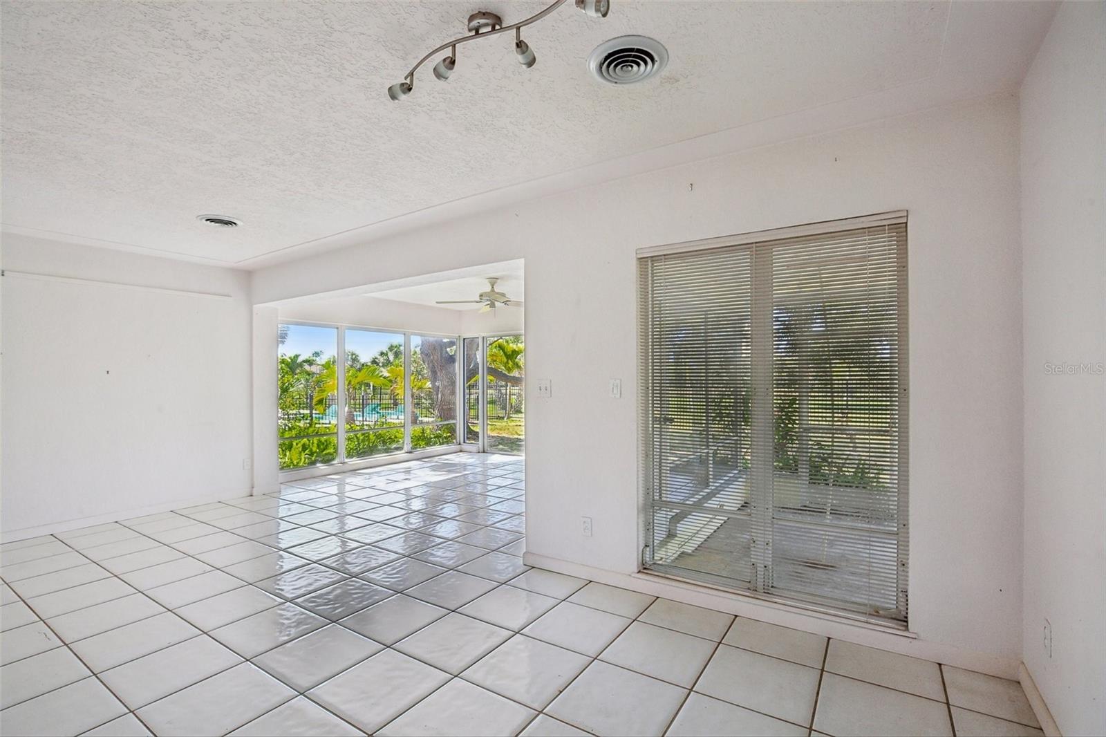 PASADENA GOLF CLUB ESTATES SEC 1 - Residential