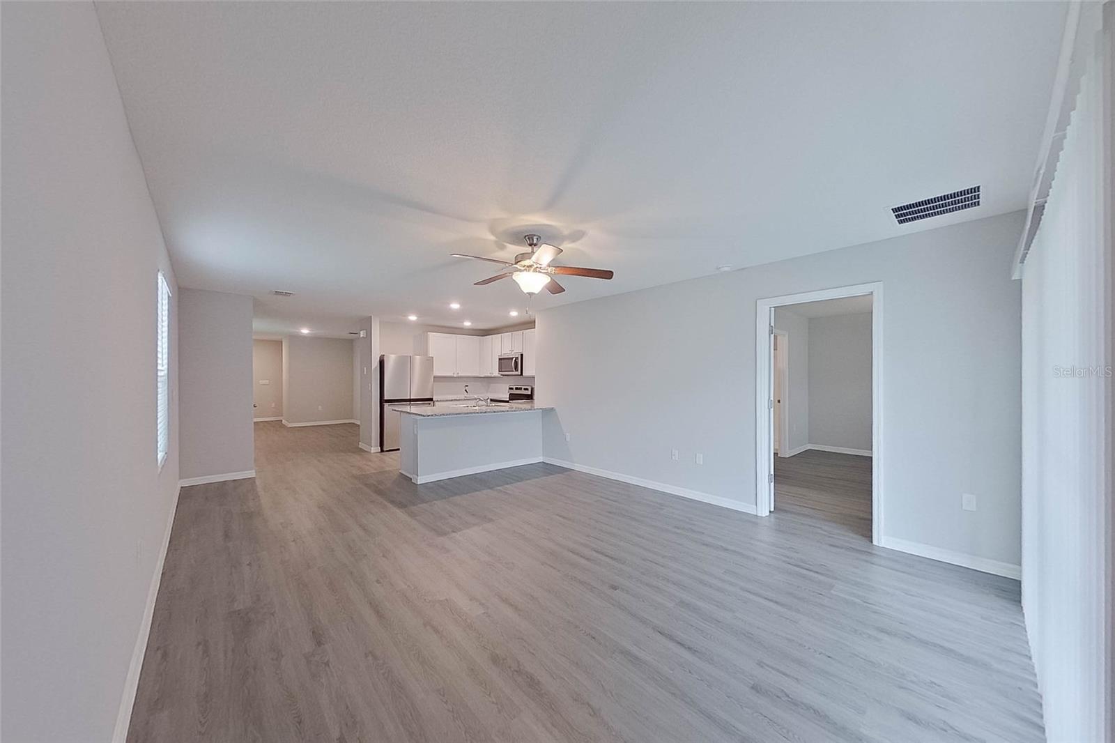 OCALA CROSSINGS SOUTH - Residential Lease