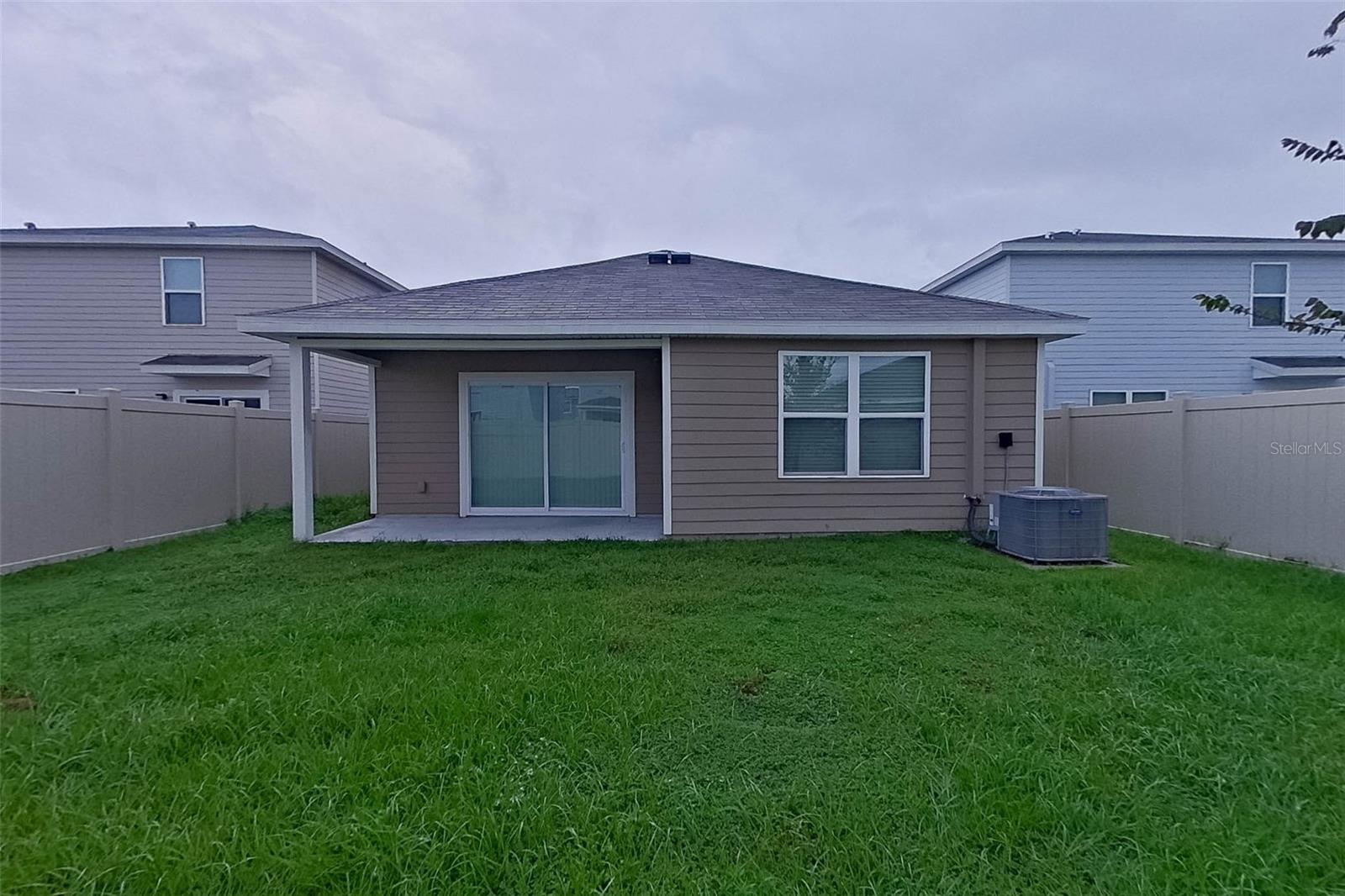 OCALA CROSSINGS SOUTH - Residential Lease