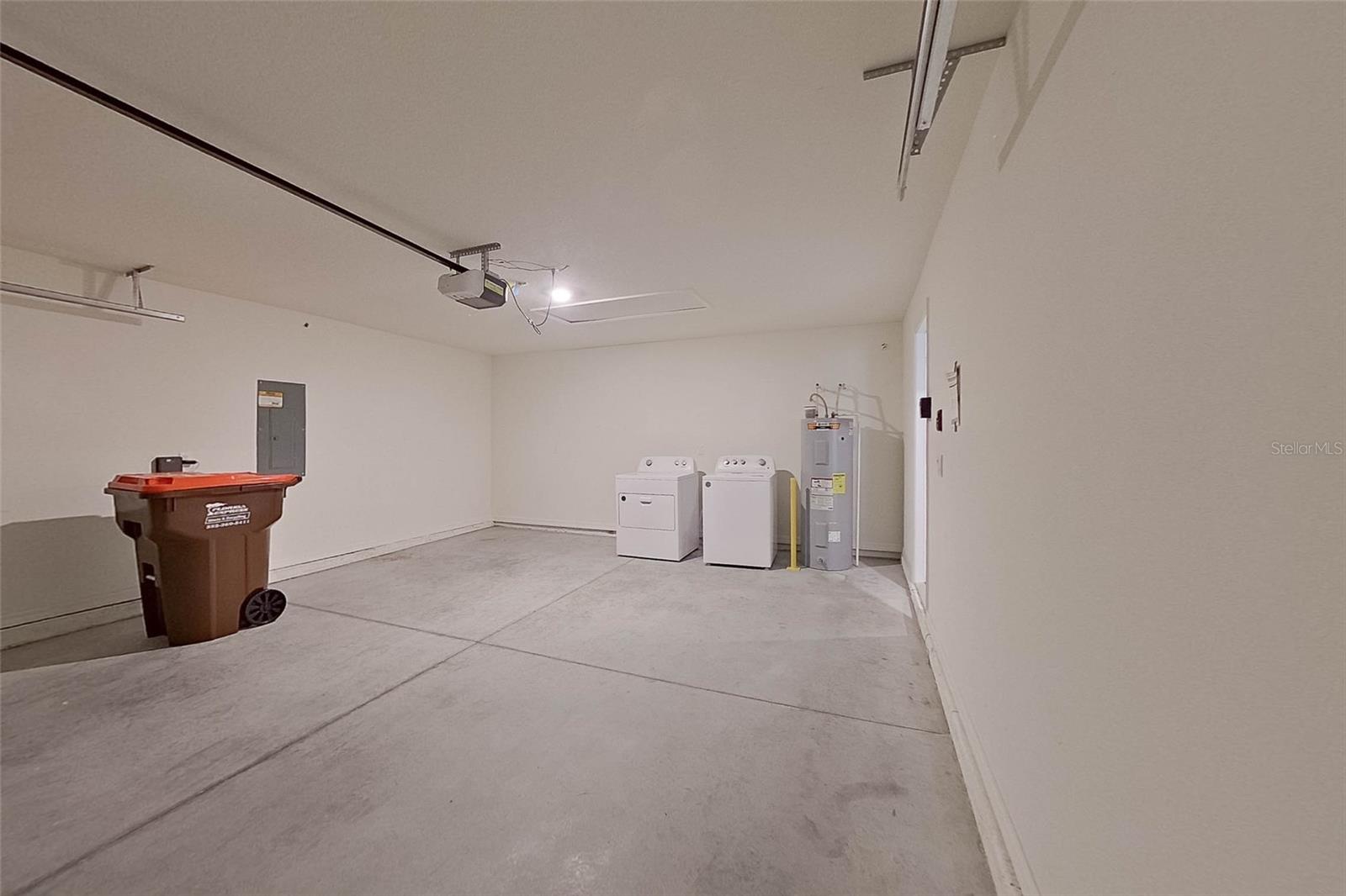 OCALA CROSSINGS SOUTH - Residential Lease