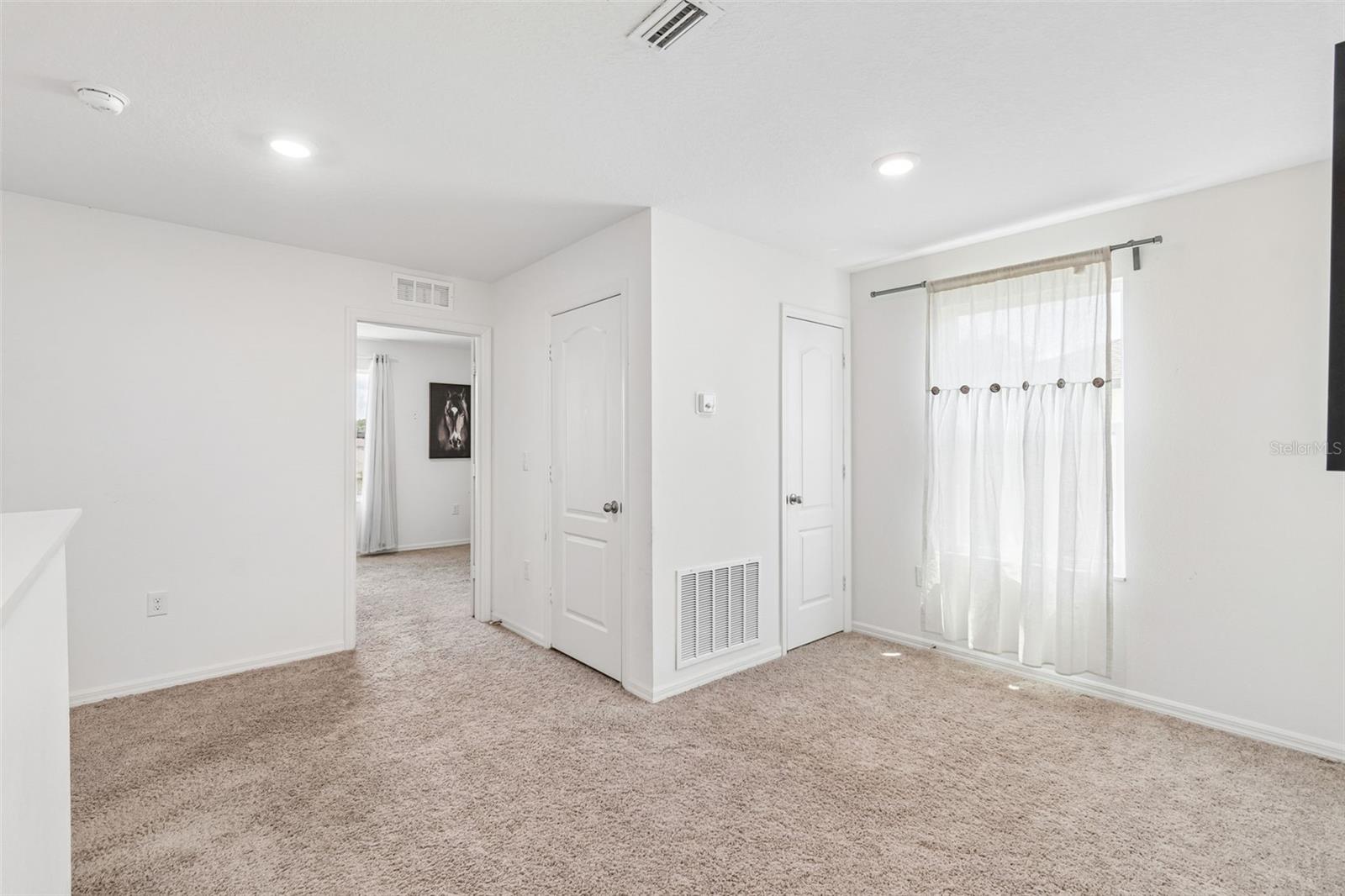 SPRING RIDGE - Residential